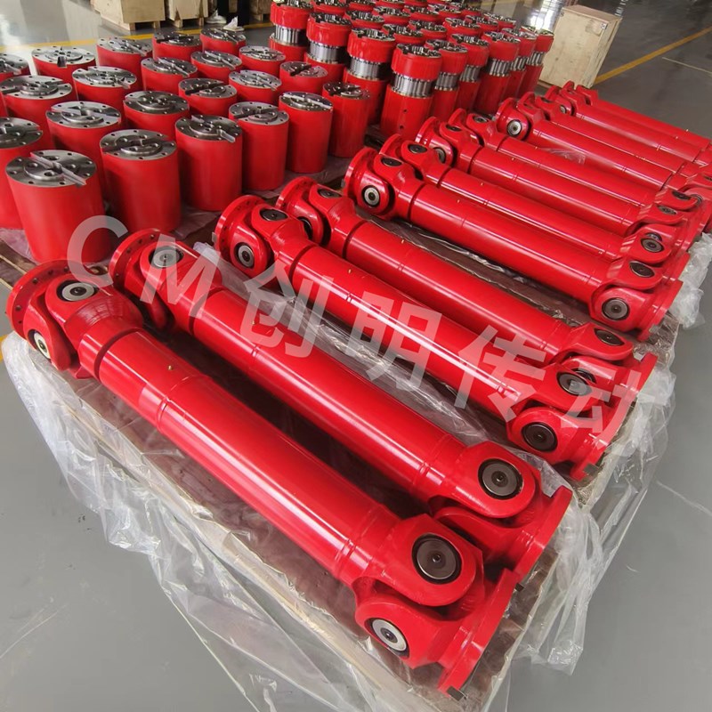 萬(wàn)向聯(lián)軸器實(shí)現(xiàn)所連接兩軸連續(xù)回轉(zhuǎn)